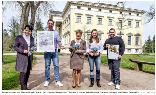 Warten auf die Radler - Elberadeltag in Wörlitz am 1.5.