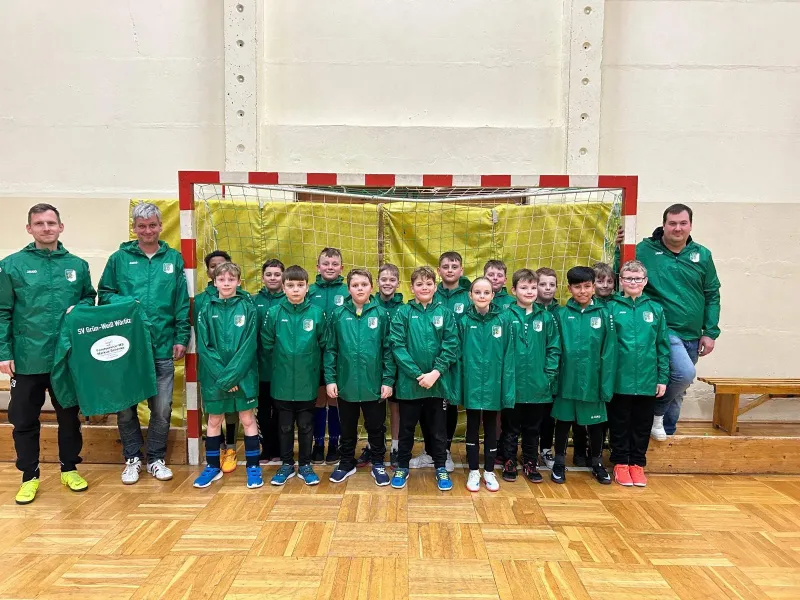 Danke für Regenjacken an Forstservice Schenke!