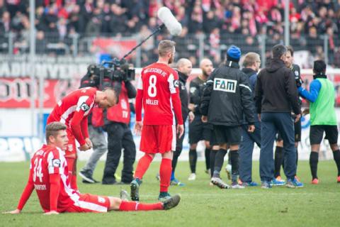 1:2 gegen Magdeburg – Derbyfrust beim Halleschen FC