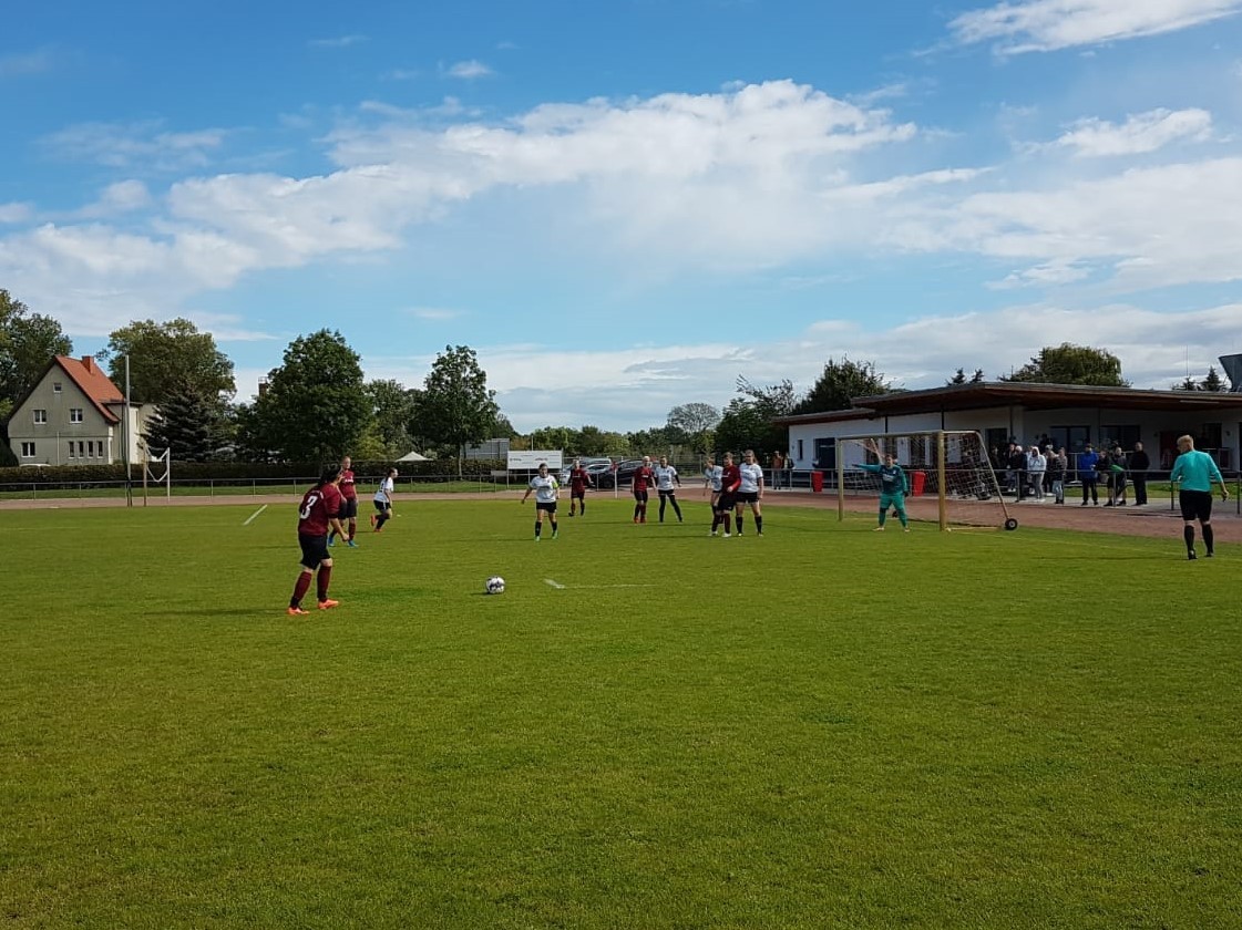 9-Meter entscheidet das Spiel in Aken bei den Frauen