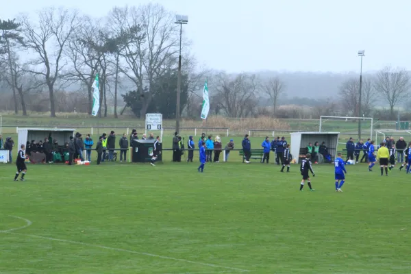 02.12.2017 SV Grün-Weiß Wörlitz vs. Blau-Weiß Klieken