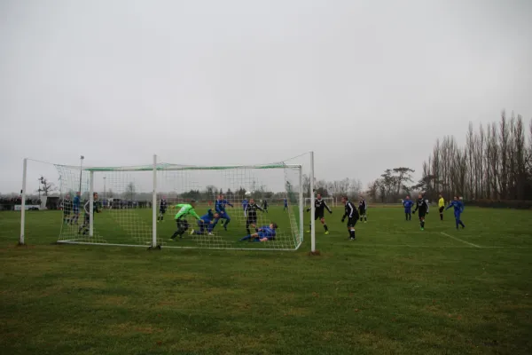 02.12.2017 SV Grün-Weiß Wörlitz vs. Blau-Weiß Klieken