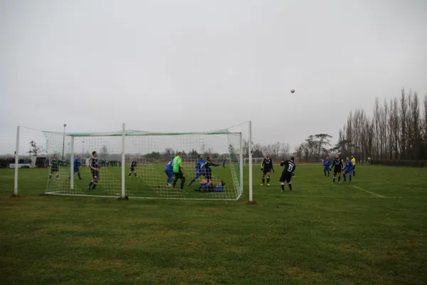 02.12.2017 SV Grün-Weiß Wörlitz vs. Blau-Weiß Klieken