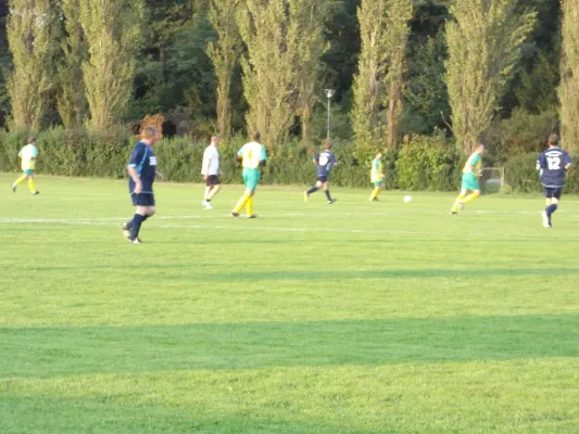 18.09.2015 SV Grün-Weiß Wörlitz AH vs. ESV Bergwitz AH