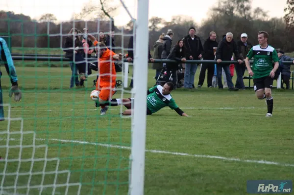 07.11.2015 SV Grün-Weiß Wörlitz vs. Chemie Rodleben II